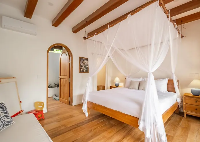 Calypso - 3 Bedroom In Bingin *